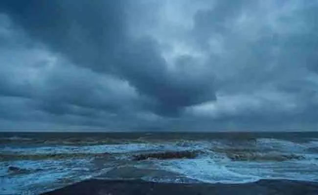 AP: Depression May Turn Into Cyclone At Bay Of Bengal - Sakshi