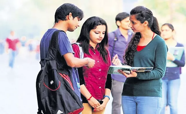 Fee Reimbursement for students of unaided courses in aided colleges - Sakshi