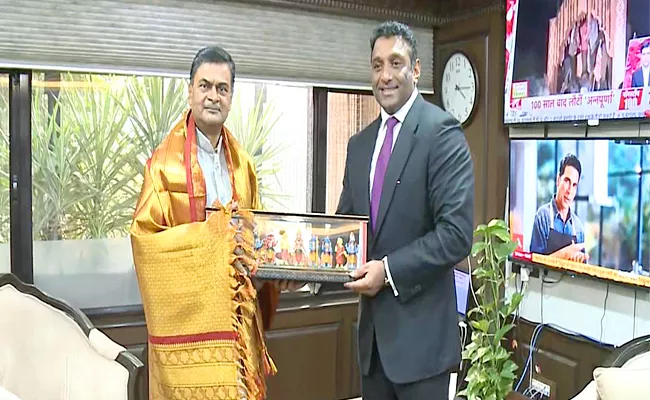 Minister Mekapati Goutham Reddy Meets Union Power Minister RK Singh - Sakshi