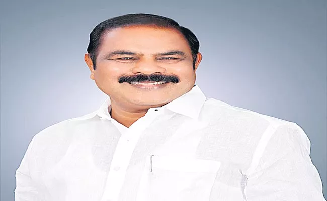 Telangana: Ex MLA Kommuri Pratap Reddy Comments On KCR - Sakshi