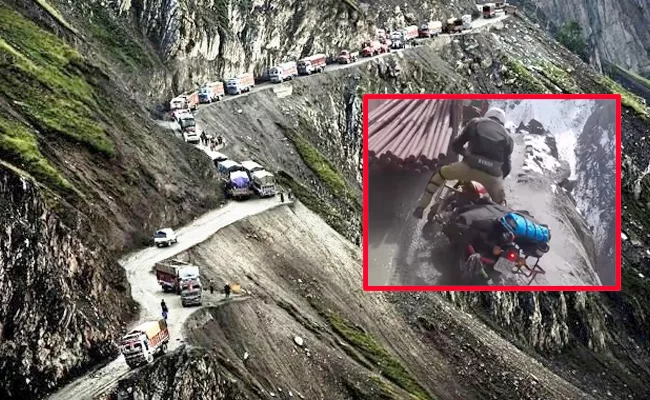 Srinagar Ladakh Route at Zojila Pass Biker Narrow Escape Goes Viral - Sakshi