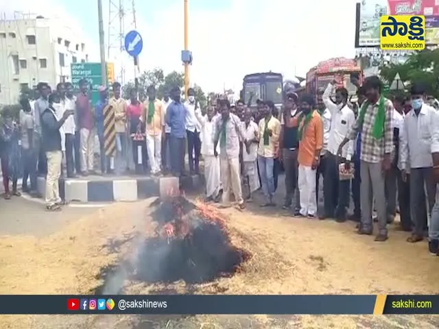 Farmers Protest Paddy Heavy Traffic Jam At Hyderabad Warangal Highway