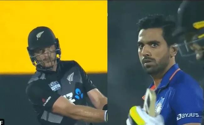 Deepak Chahar Stunning Look At Martin Guptill After Getting Him Out - Sakshi