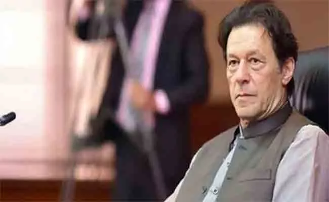 Imran Khan Feud With Pakistan Military May Lead To Removal From PM Post - Sakshi