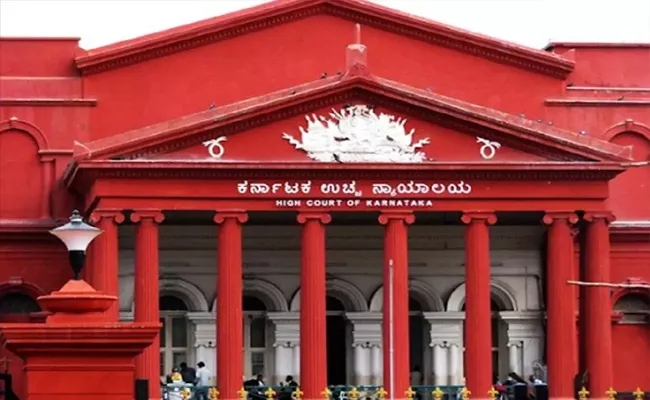 Karnataka HC Sensational Comments On Molestation Accused Marry Victim - Sakshi