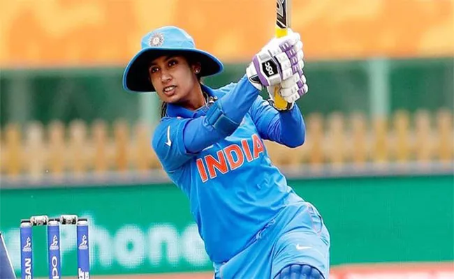 Mithali Raj And Smriti Mandhana Static,Jhulan Goswami Second in Bowlers List - Sakshi