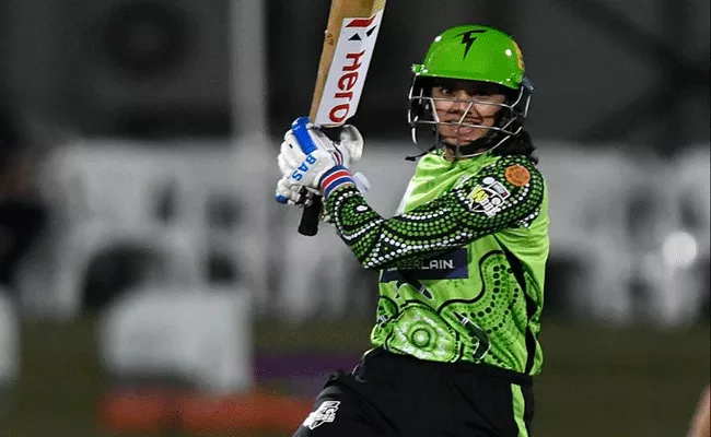 Smriti Mandhana Smashes Maiden Century WBBL But Team Lose Match Viral - Sakshi