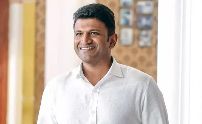 Why Tamil Heros Not Attend Puneeth Rajkumar Funerals - Sakshi