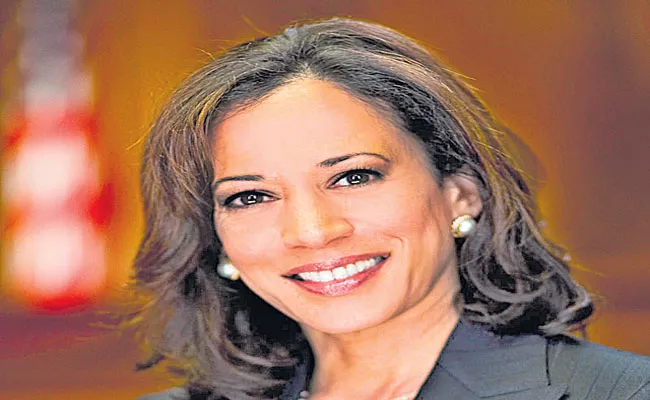 Kamala Harris first woman to get US presidential powers briefly - Sakshi