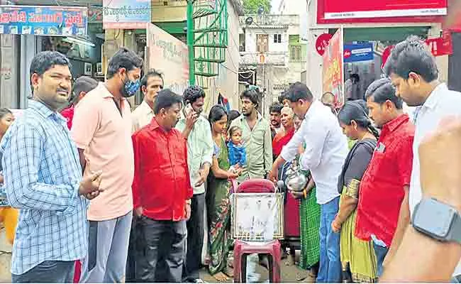 Girl Save Life With Aarogyasri Heallth Scheme - Sakshi