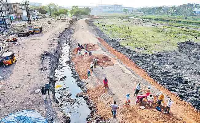 Telangana CJ Expresses Deep Concern Over Pollution at Hussain Sagar - Sakshi