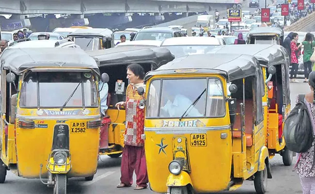 5 percent Gst On Auto Rickshaw Services Through E Commerce Platforms - Sakshi