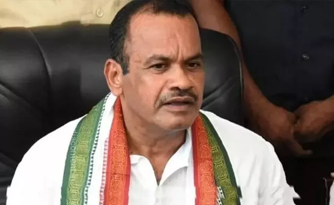 komatireddy Venkat Reddy Slams KCR Over Paddy Issue In Hyderabad - Sakshi