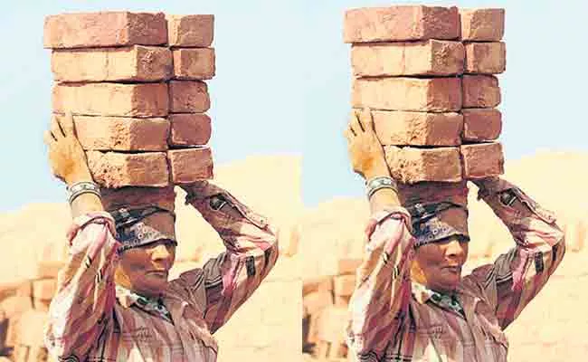 RBI Reports: Increased Wages Of Rural Labourers In AP - Sakshi