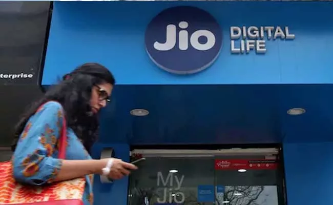 Reliance Jio Continues To Provide Best Value With Its New Unlimited Plans - Sakshi