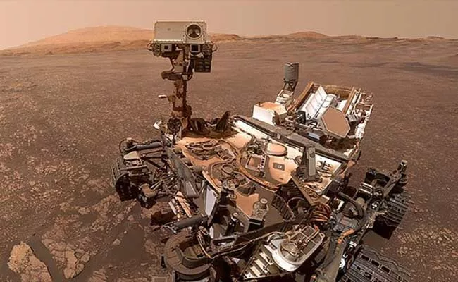 NASA Curiosity Rover Sends A Rare Postcard From Mars To Mark 10th Anniversary - Sakshi