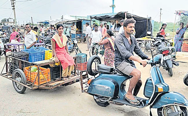 Photo Feature: Scooter Trolley, Dongs Running Race, Gattu Bhavani Mata Jatara - Sakshi