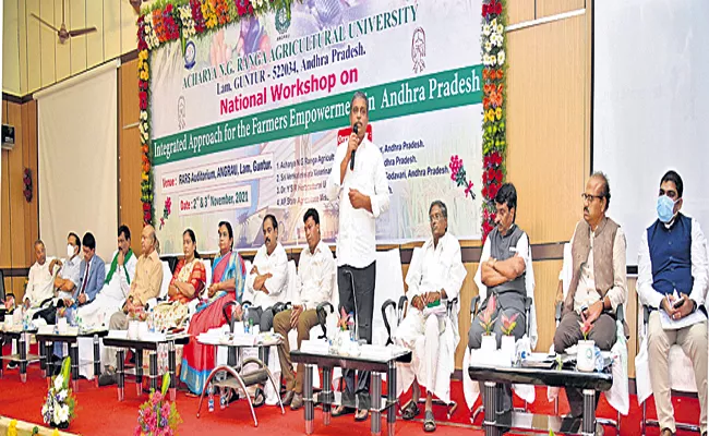 Ministers government advisers scientists at Farmer Empowerment Conference - Sakshi