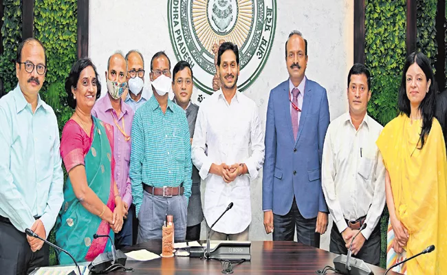 CM YS Jagan has asked Center to provide Disaster relief for Andhra Pradesh - Sakshi