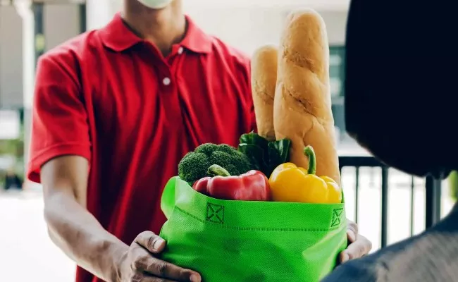 Ola Begins Pilot of Quick Grocery Delivery Service in Bengaluru - Sakshi