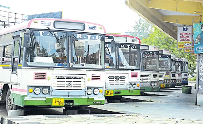 TSRTC Plans To Hike Bus Fare Be Clarified After CM KCR Review Meeting - Sakshi