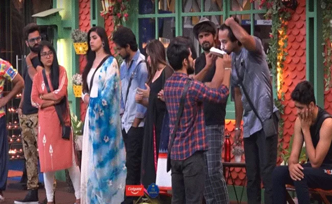 Bigg Boss Telugu 5: Vishwa Eliminated From BB 5 House - Sakshi