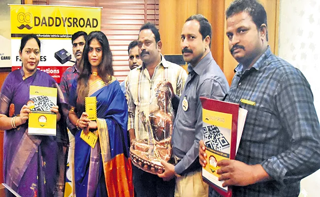 Mekathoti Sucharitha Launched DaddysRoad APP For Protection - Sakshi