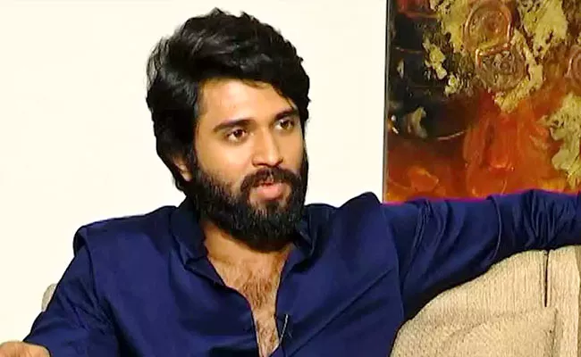 Vijay Devarakonda Talks Pushpaka Vimanam Pre Release Event In Visakhapatnam - Sakshi