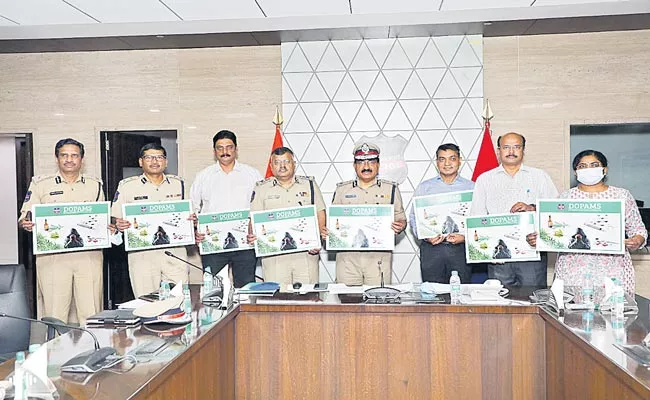 Telangana Police Launches App To Crack Down On Drug Menace - Sakshi