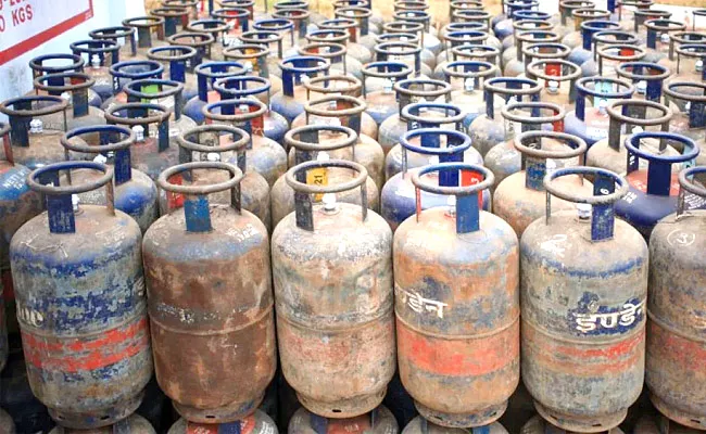 LPG Gas Cylinder Price Hiked By Rs 100 - Sakshi