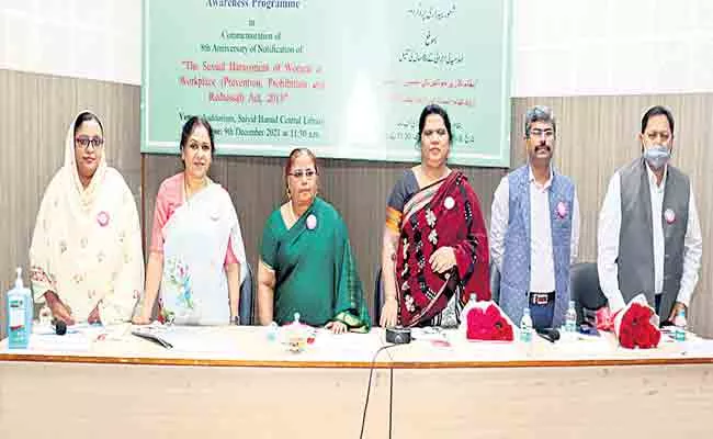 Activist Jameela Nishat Speech Over Women Safety  - Sakshi