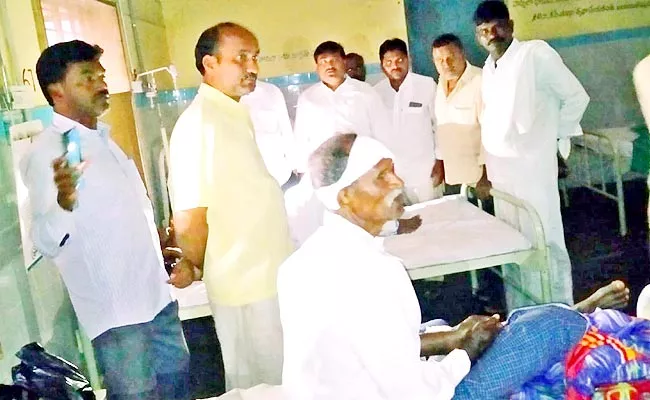 TDP Supporters Attack On YSRCP Members In Anantapur District - Sakshi