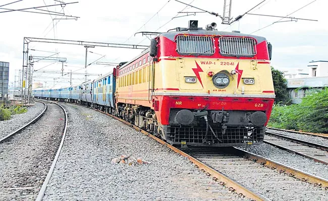 Telangana: SCR To Run Special Trains To Sabarimala From Dec 18 - Sakshi