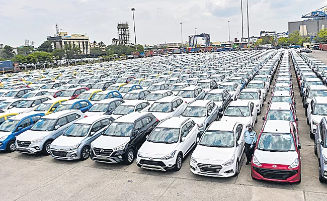 Passenger Vehicle Sales Decline 19 Per Cent In November - Sakshi