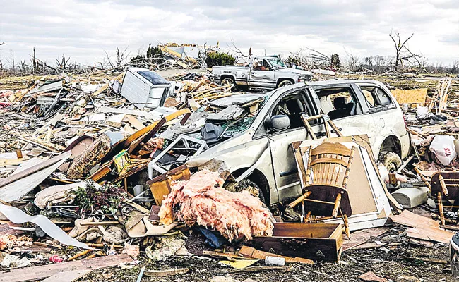 Tornadoes Are Pounding Six States in America - Sakshi