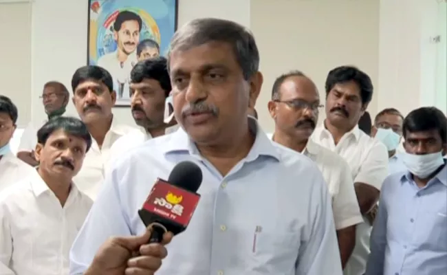 Sajjala Ramakrishna Reddy Meets AP Employees Union Leaders - Sakshi