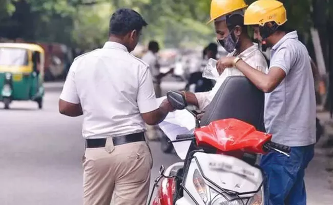 Hyderabad Police Special Drive: 1 66 Lakh Traffic Violations in Eight Days - Sakshi