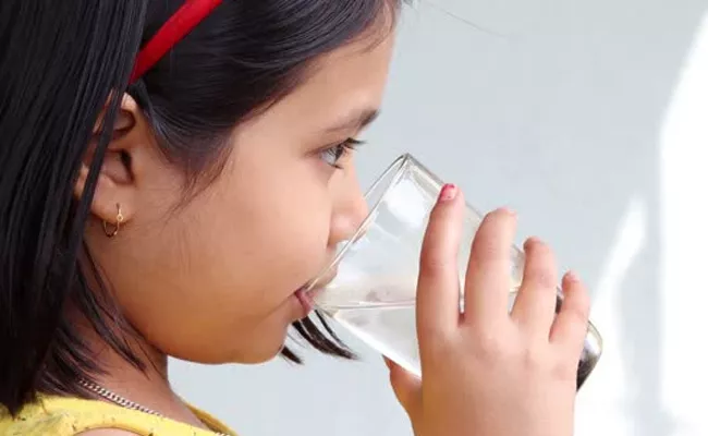 Fluoride Decreasing In Water Of Andhra Pradesh - Sakshi