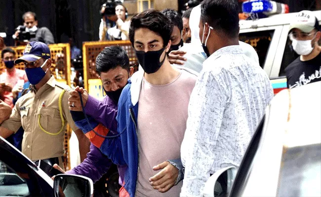 Aryan Khan Gets Relief From Weekly Attendance At NCB Mumbai Office - Sakshi