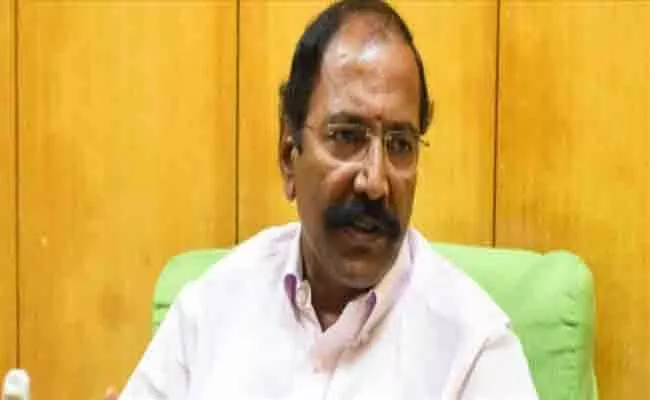 Vigilance Officers Raid On Former AIADMK Minister Thangamani Home In Tamilnadu - Sakshi