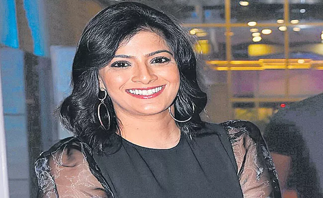 Varalaxmi Sarathkumar Joins The Cast Of Samantha Yashoda Movie - Sakshi