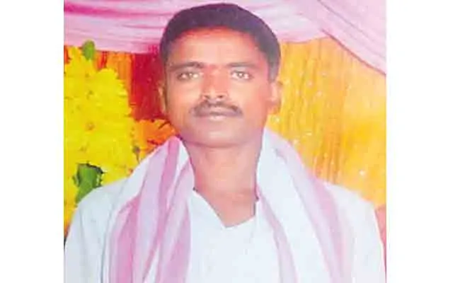 Farmar Commits Suicide Tragedy In Mahabubnagar - Sakshi