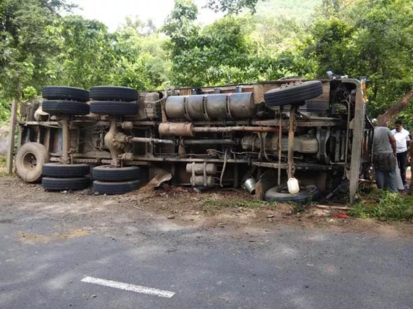 Orissa: Tourist Bus Met Accident Berhampur - Sakshi