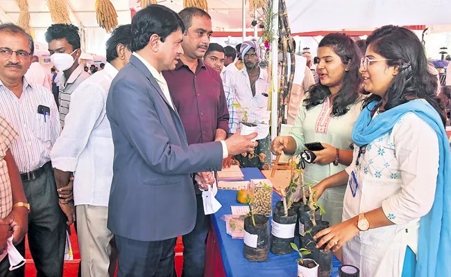 Acharya NG Ranga Varsity VC Vishnuvardhan Reddy on farmers welfare - Sakshi