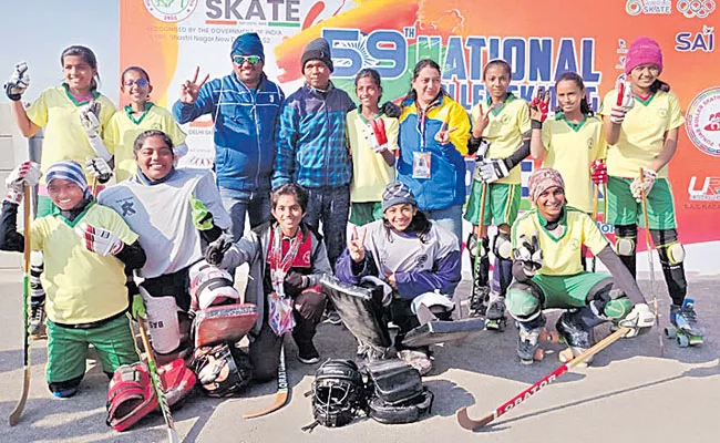 National Sub Junior Roller Hockey Championship: Telangana Girls Team In Final - Sakshi