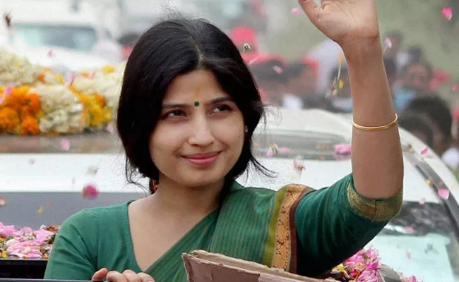 Dimple Yadav, Daughter Test Positive For Covid 19 - Sakshi