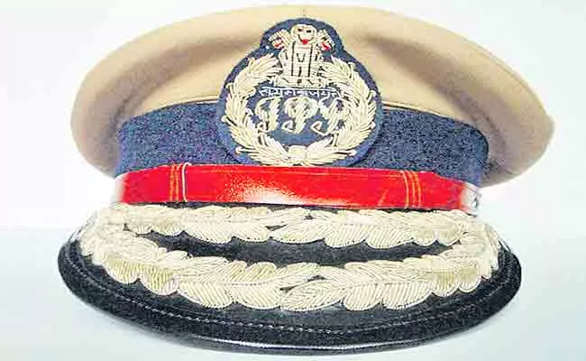 20 Police Officers Promotion Non Cadre To IPS In Telangana - Sakshi