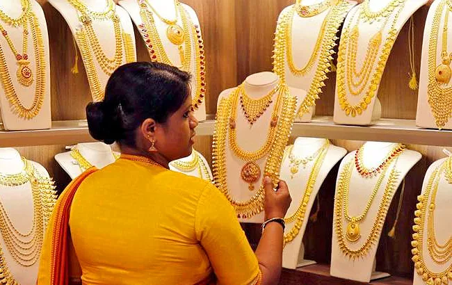 Jems And Jewellery Exports Declined In November - Sakshi