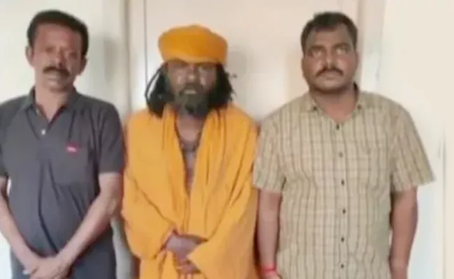 Chennai: Man Posing As Priest And Selling Ganja Near Temples  - Sakshi