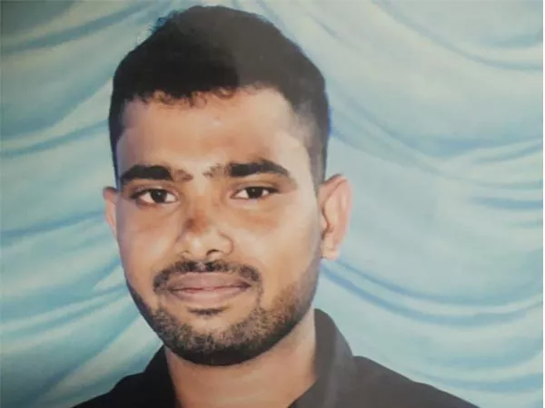 Telangana: Man Goes Missing While Came From Gulf Country To India - Sakshi